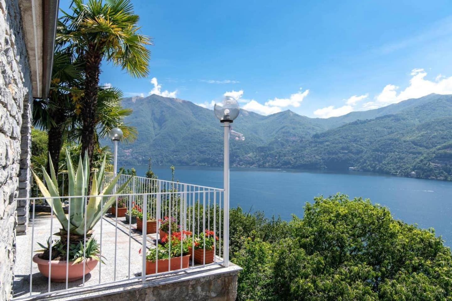 Villa Fantastica Carate Urio Exterior foto